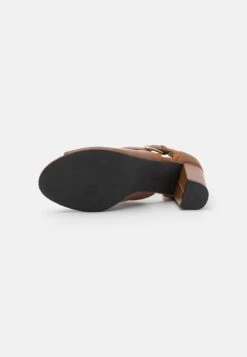 Anna Field Leather - Sandalen Met Enkelbandjes - Cognac 10 Anna Field Leather - Sandalen Met Enkelbandjes - Cognac -Anna Field 1f6a2f6ff19e4d74bb3ca5506bba5cab