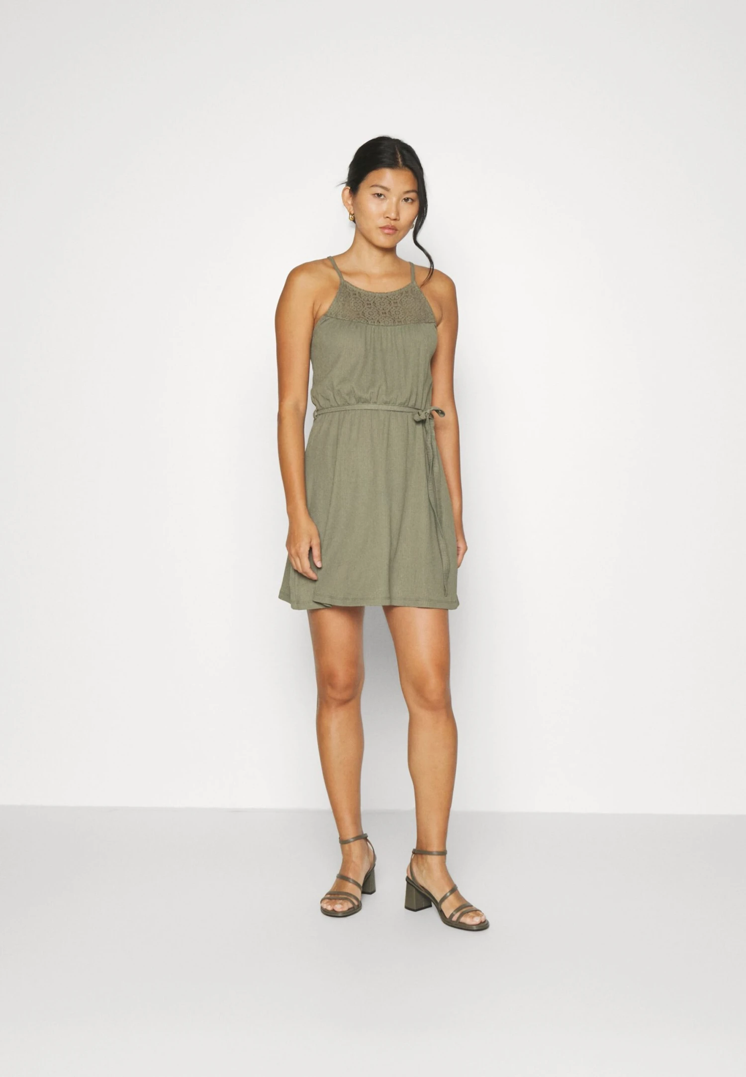 Anna Field Jurk - Olive 1 Anna Field Jurk - Olive