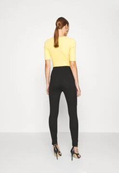 Anna Field Punto Leggings With Button Detail - Legging - Black -Anna Field 33f906a6b264471e94805b4626428f72