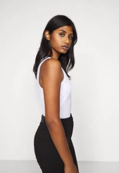 2 Pack - Top - White/Black -Anna Field 350c585affaa4a049c59c8043fd48afc