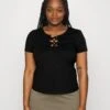 Curvy Front Lace - T-Shirt Basic -Black