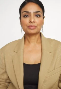 Anna Field T-Shirt Basic - Black 13 Anna Field T-Shirt Basic - Black -Anna Field 494210007f7a4f2eabe046f05e3f66c4