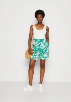 Anna Field Shorts - Green/Off White -Anna Field 5aca23bc86044e6d89022d2eccbf5f47
