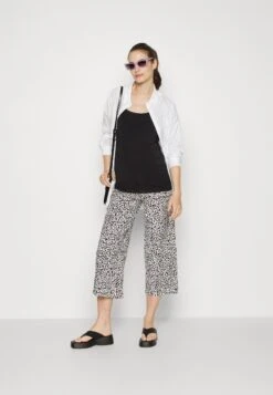 Broek - Off-White/Black 6 Broek - Off-White/Black -Anna Field 7038409e444842ad8fea1f40f57feb52