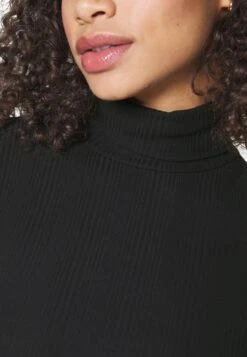 Slim Turtleneck Half Sleeves - T-Shirt Basic - Black -Anna Field 787daa3ec10a4f7d98e9d136aa508d4b