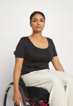 Anna Field T-Shirt Basic - Black 10 Anna Field T-Shirt Basic - Black -Anna Field 93f0434dc9984823923cfee4103275ca