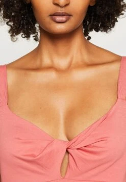 Anna Field Top - Light Red -Anna Field 963a8ee7543349baadb96656613ed21b