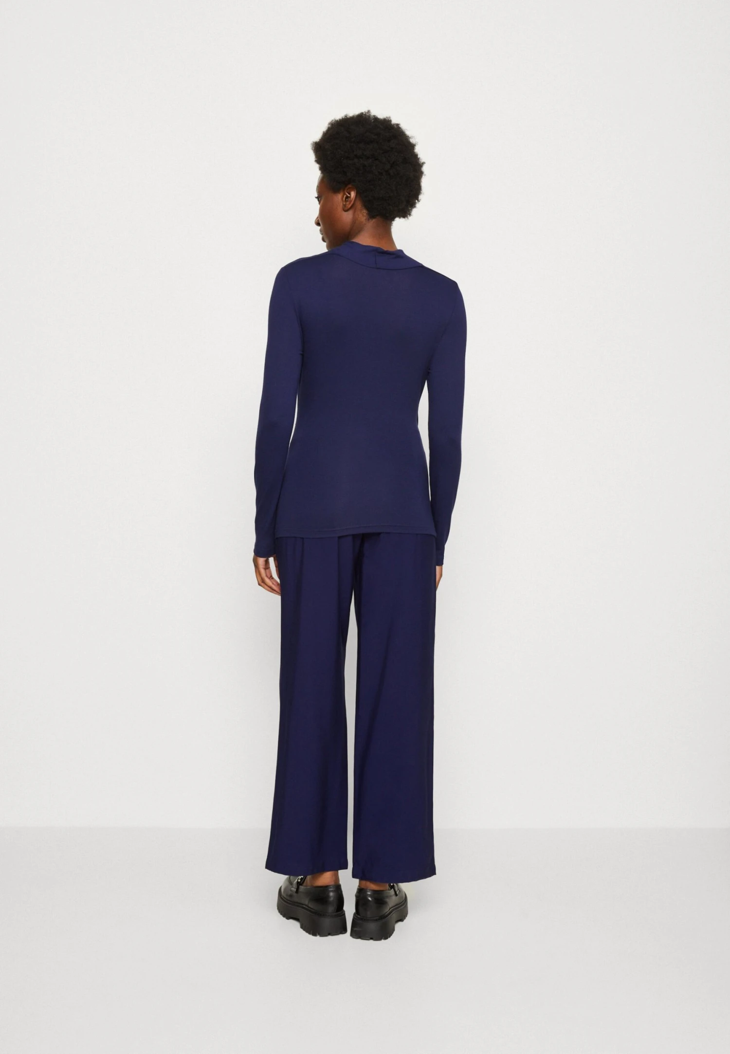 Anna Field Longsleeve - Dark Blue 3 Anna Field Longsleeve - Dark Blue - Afbeelding 3