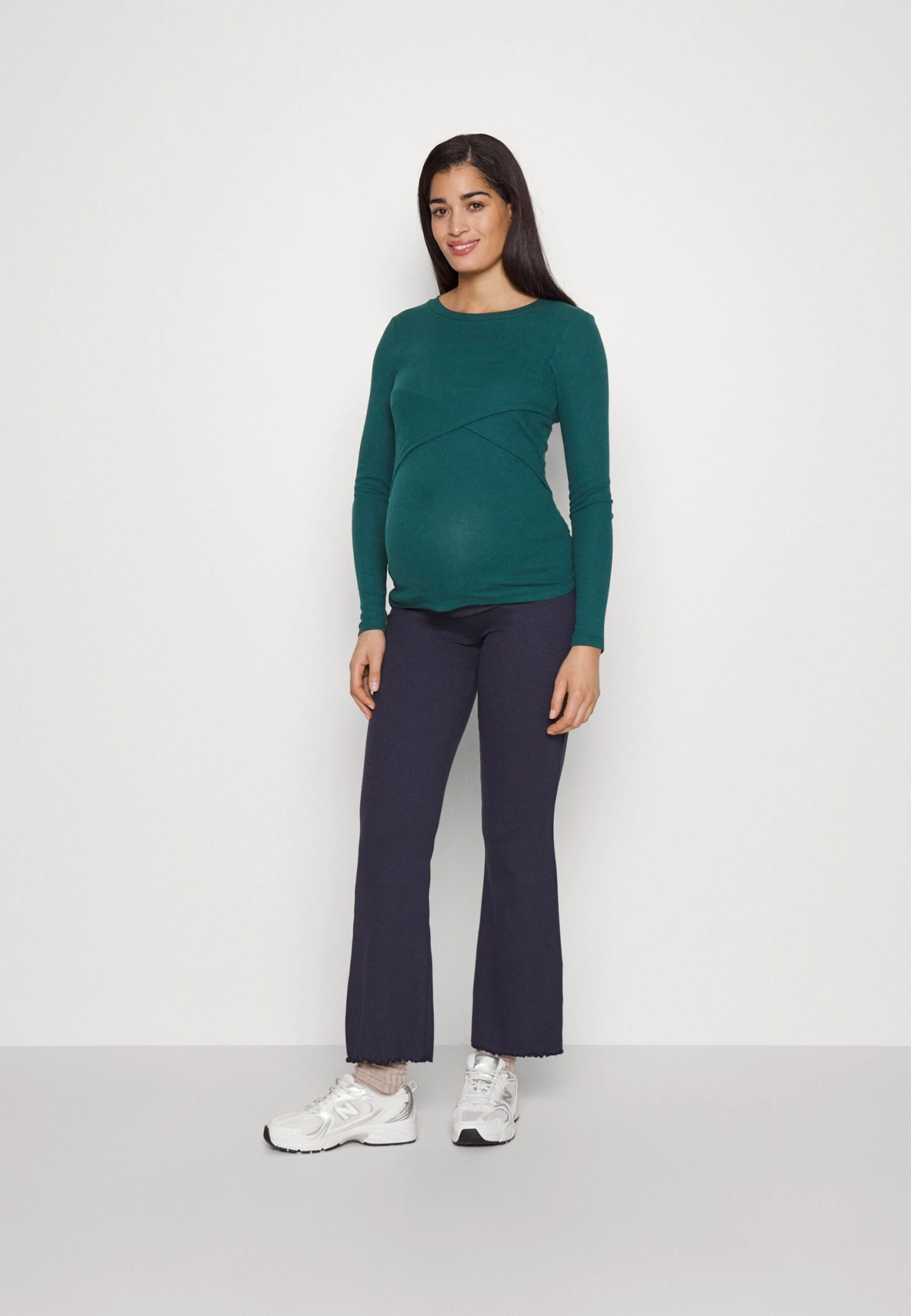 Nursing - Longsleeve - Dark Green 2 Nursing - Longsleeve - Dark Green - Afbeelding 2