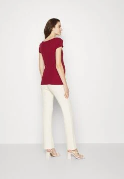 T-Shirt Basic - Dark Red -Anna Field ccadba0f9f294503a3a65abb33746374