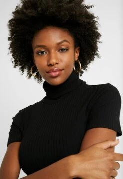 1/2 Sleeve Roll Neck - T-Shirt Basic - Black 11 1/2 Sleeve Roll Neck - T-Shirt Basic - Black -Anna Field d9eaa7a6096e4564a80492cb8805e333