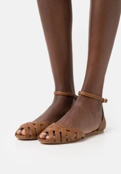 Leather- Peeptoe Ballerina'S - Cognac